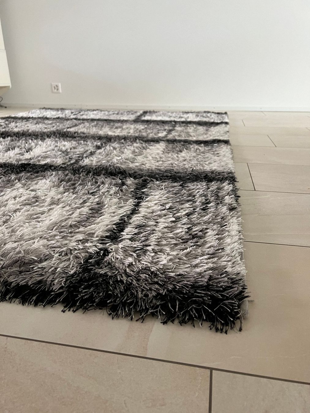 Teppiche: Teppich 235x160cm guter Zustand – Gebraucht aus Kloten von FDina90 1
