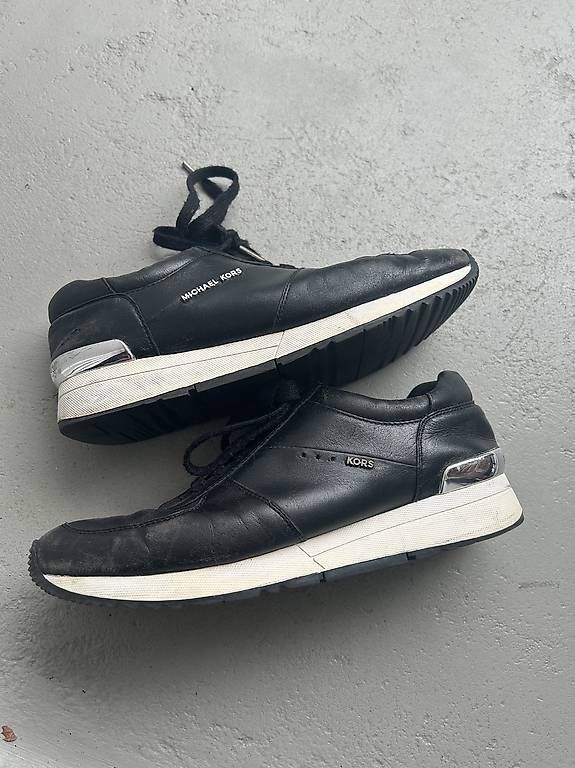 Damenschuhe: Micheal Kors sneakers – Gebraucht aus Bern von manu0100
