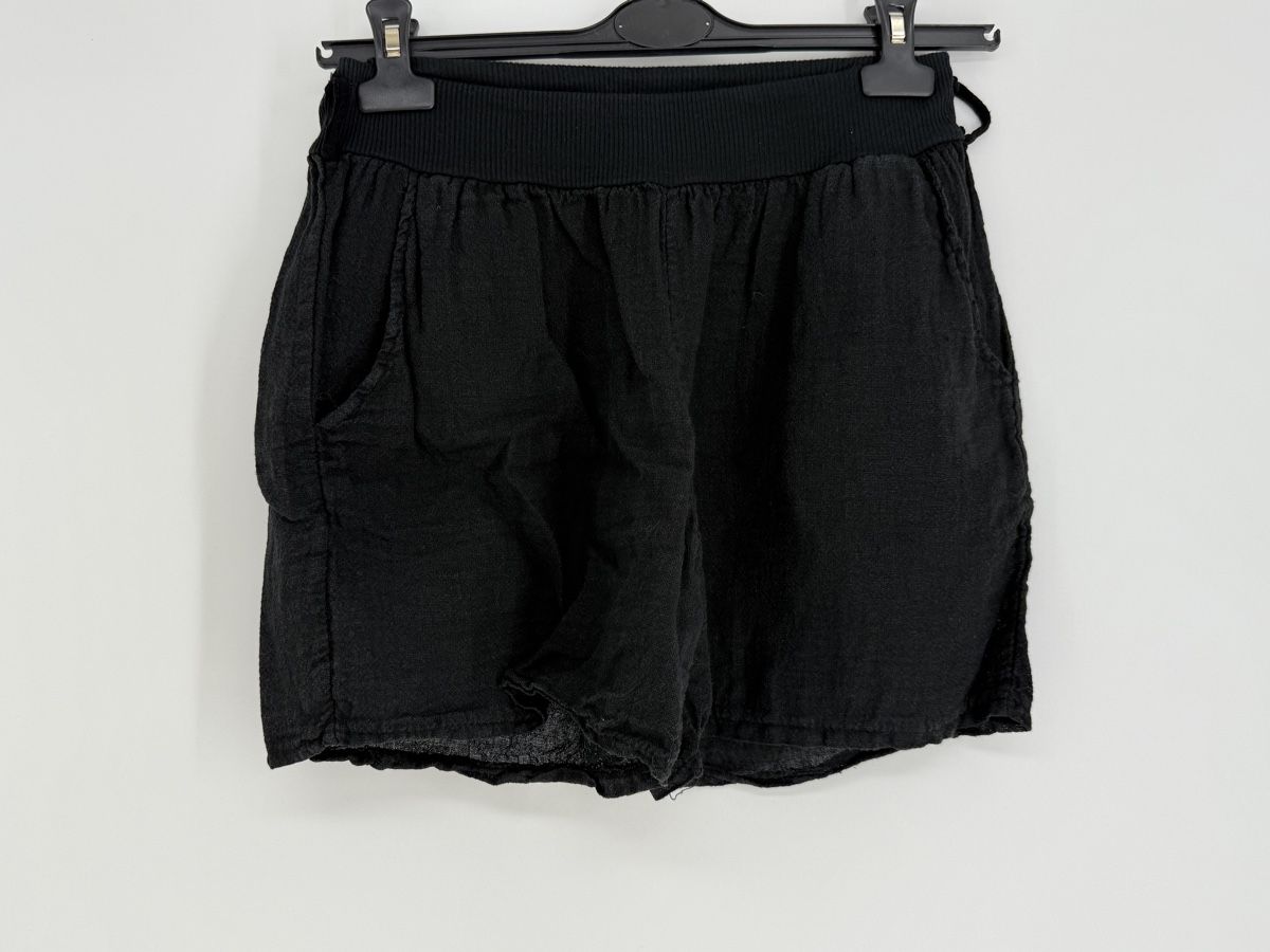 Pantaloni: Leinen Shorts Gr. L von Today  – Usato da Auenstein venduto da moin.