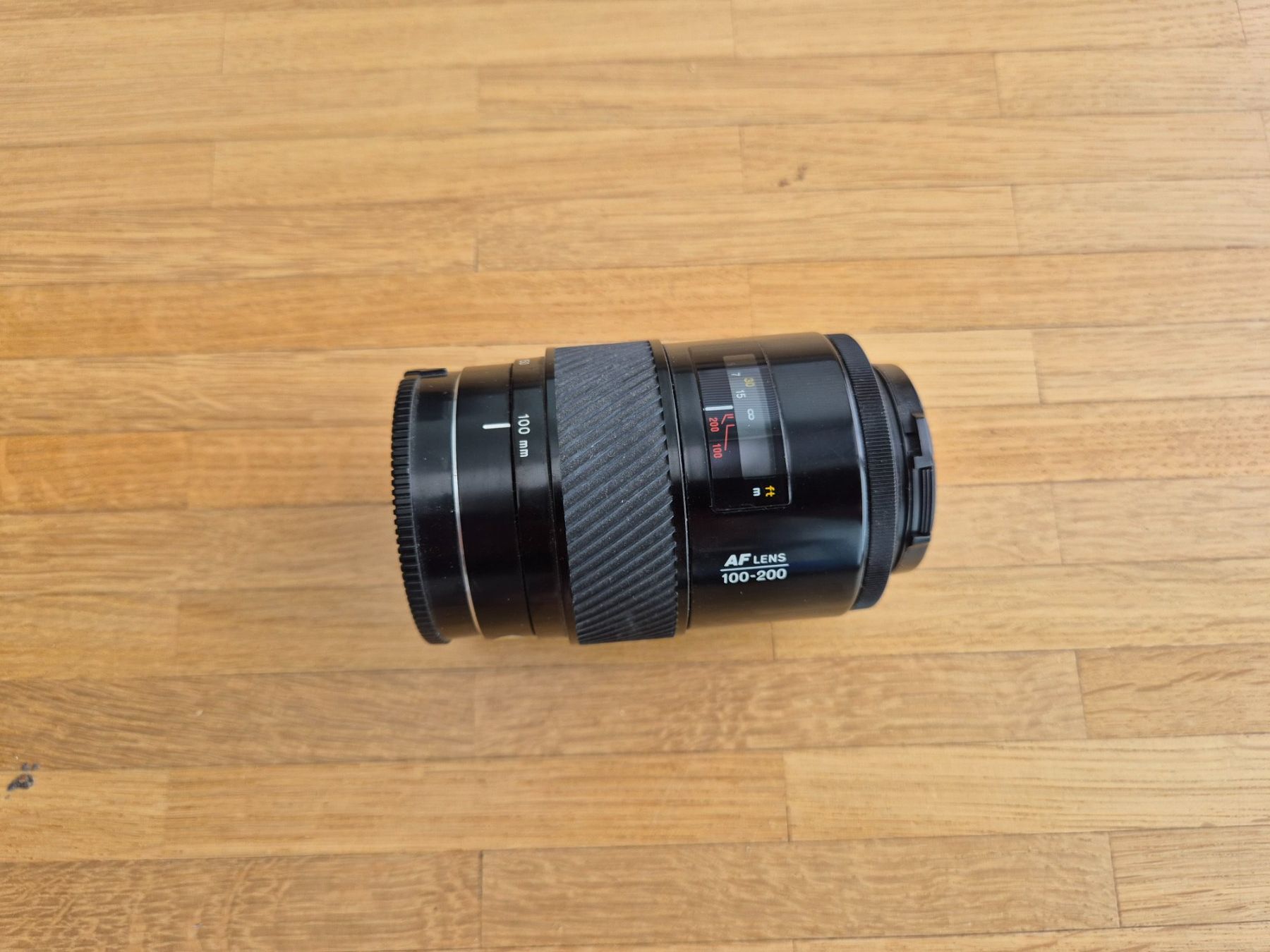 Minolta Obiettivi: Fotoobjektiv Minolta AF LENS 100-200 – Usato da Wettingen venduto da Lenny15