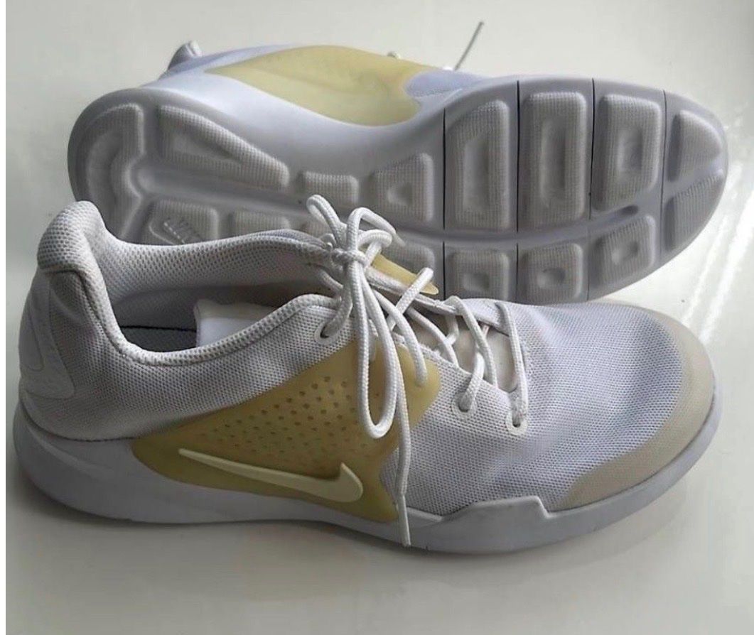 Nike Scarpe per ragazzi: NIKE /  CLD / Schuhe / – Usato da Luzern venduto da Satbere 4