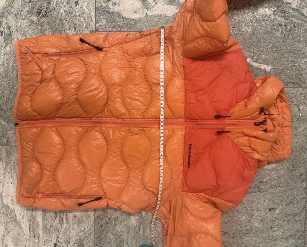 Peak Performance Giacche: Peak performance jacket L – Usato da Zürich venduto da 9kym 7