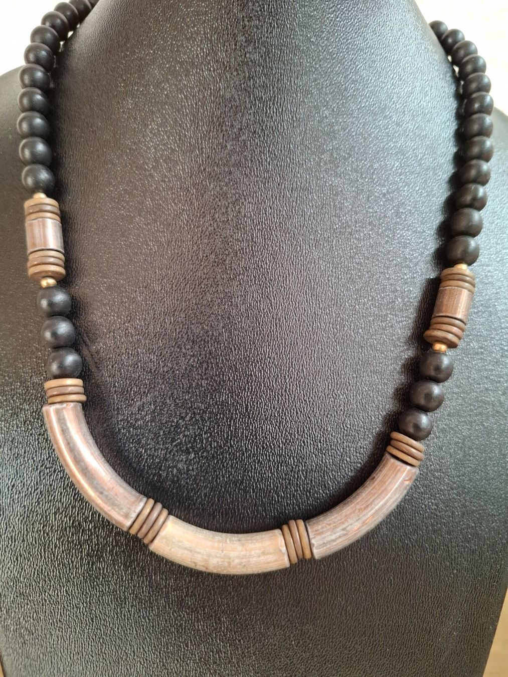 Catenine: Collier Ethnique - Perle et bois – Usato da Meinier venduto da Gattuso22 5