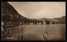 Beckenried, Blick über den See zum Ort