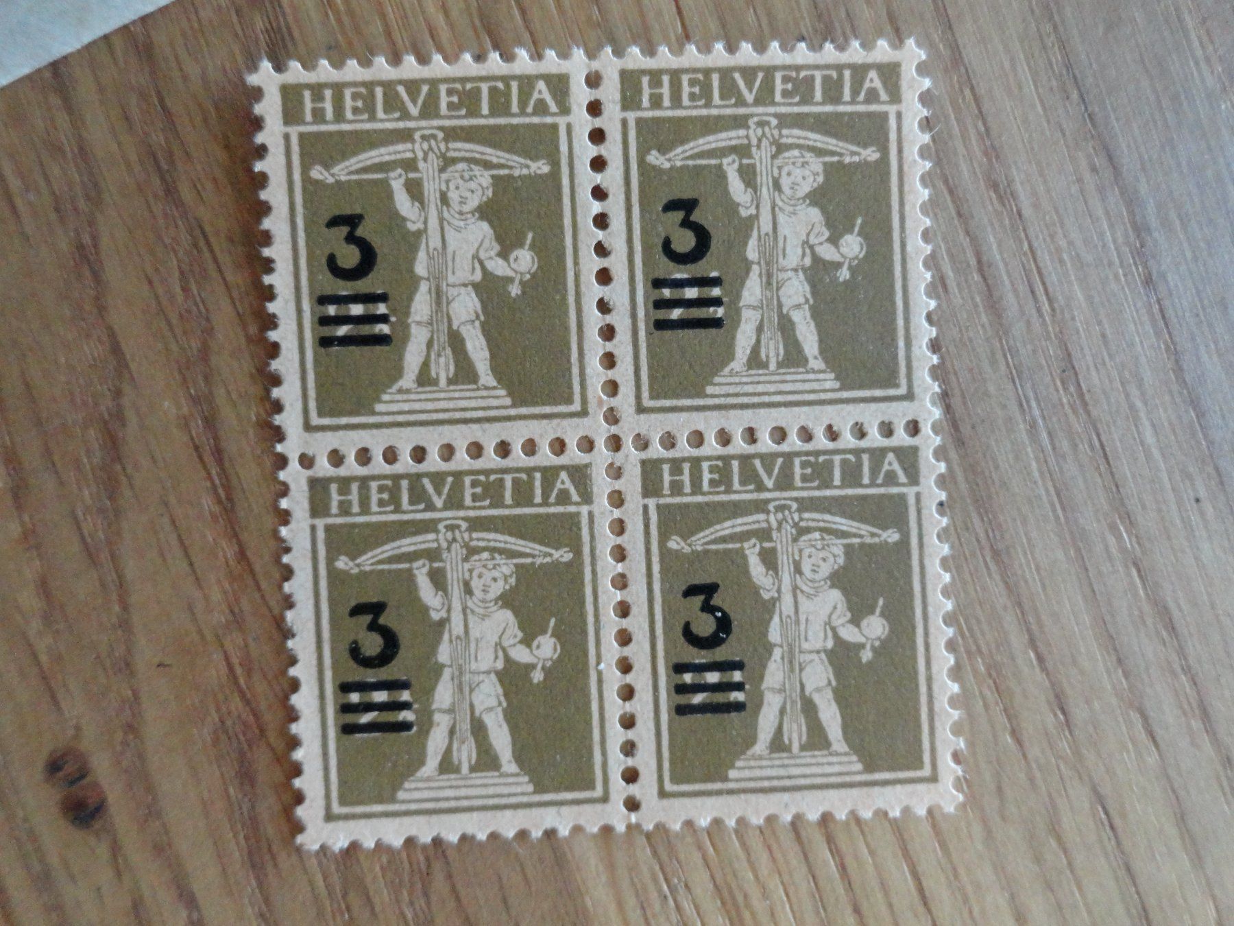 Tutti i francobolli: Tellknabe mit Armbrust ca. 1911 - 4er Block Postfrisch – Nuovo (secondo la descrizione) da Gerlafingen venduto da Shiva_74 3