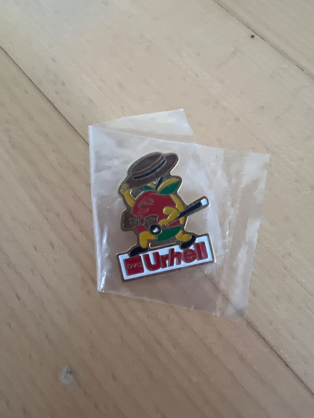 Plaquettes & Badges: Urhell PIN‘s – D'occasion à Ottenbach par siiinnaa_77 2