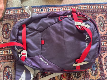 Vaude Rucksack Nendaz W 18 lila gebraucht guter Zustand