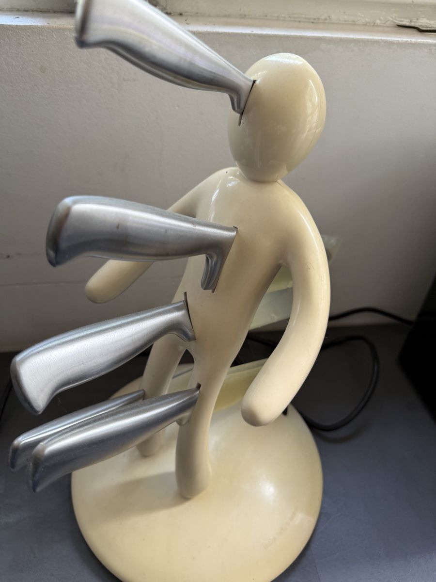 Tutte le decorazioni: Messerblock Design Raffaele Iannello Figur Form – Usato da BASEL venduto da zum_schneugge 4