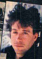 Tom Hulce 1953- Autogramm signiert Bild 20x30cm