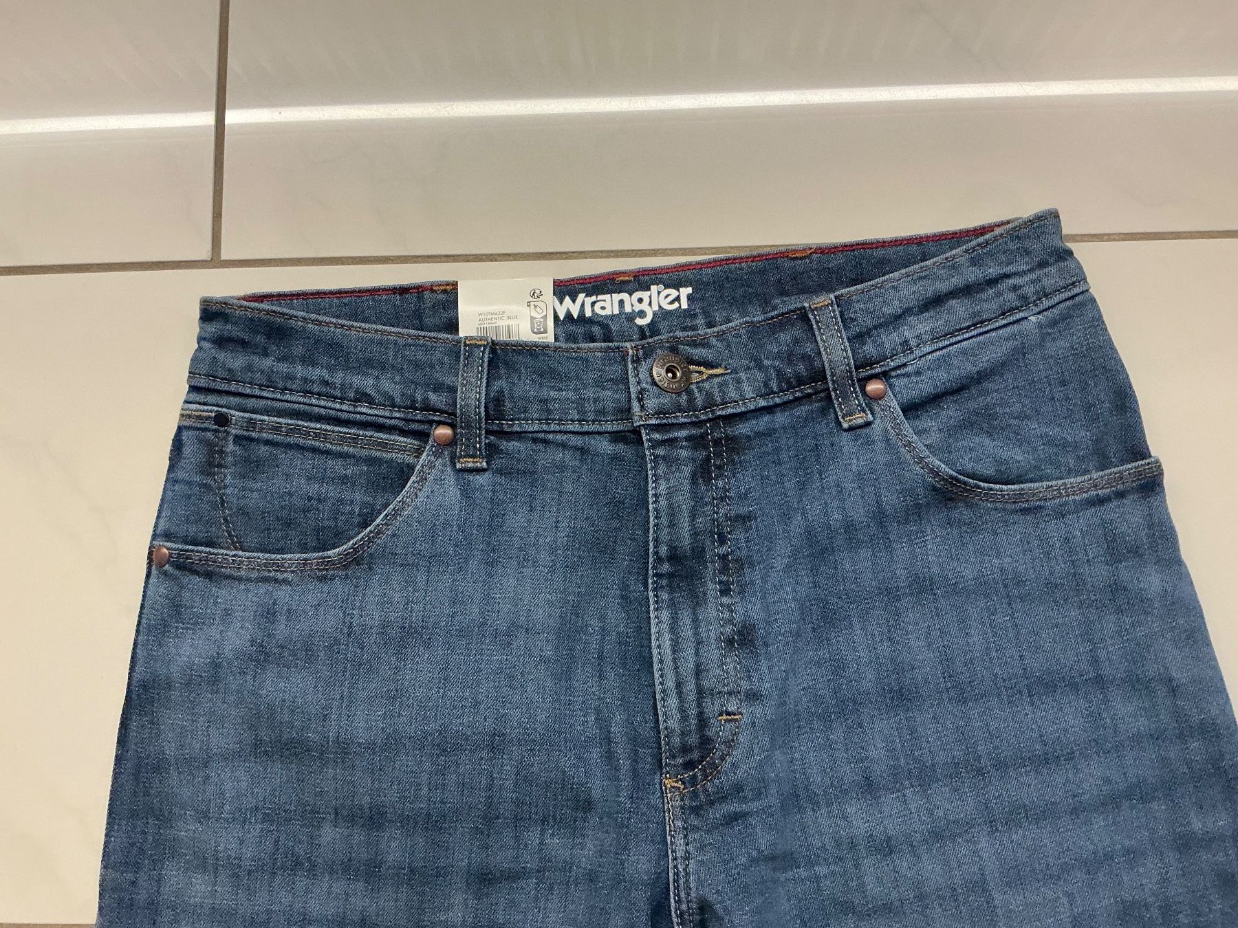 Wrangler Jeans: Wrangler Jeans Gr.32/34 – Nuovo e nell'imballaggio originale da Biel-Benken BL venduto da Sahra1 1
