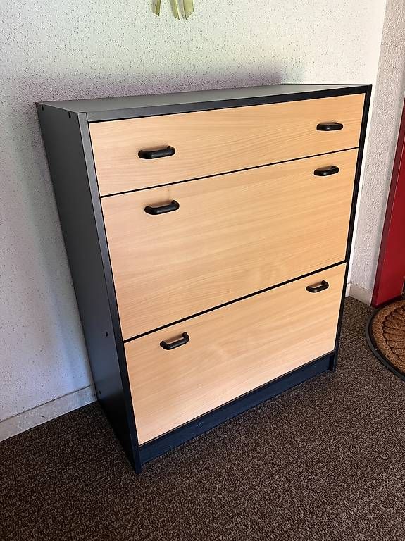 Garderobe: Schuhmöbel – Gebraucht aus Zug von Quips35