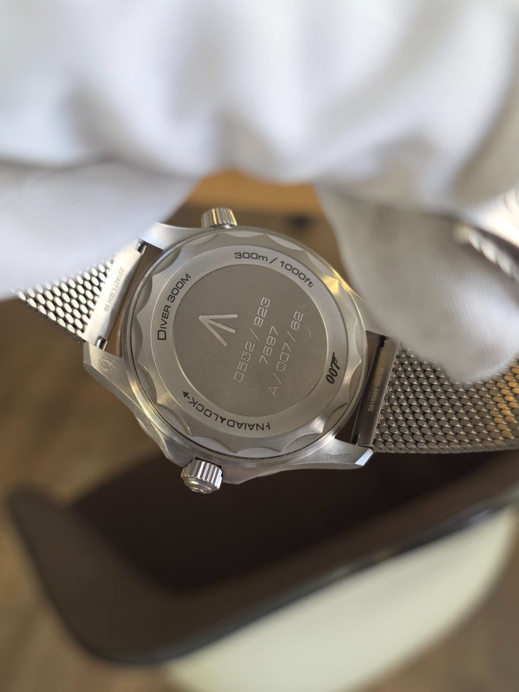 Omega Orologi: OMEGA SEAMASTER DIVER 300M - 007 - Titanium /  FULL SET – Usato da Zürich venduto da YB_Zuerich 6