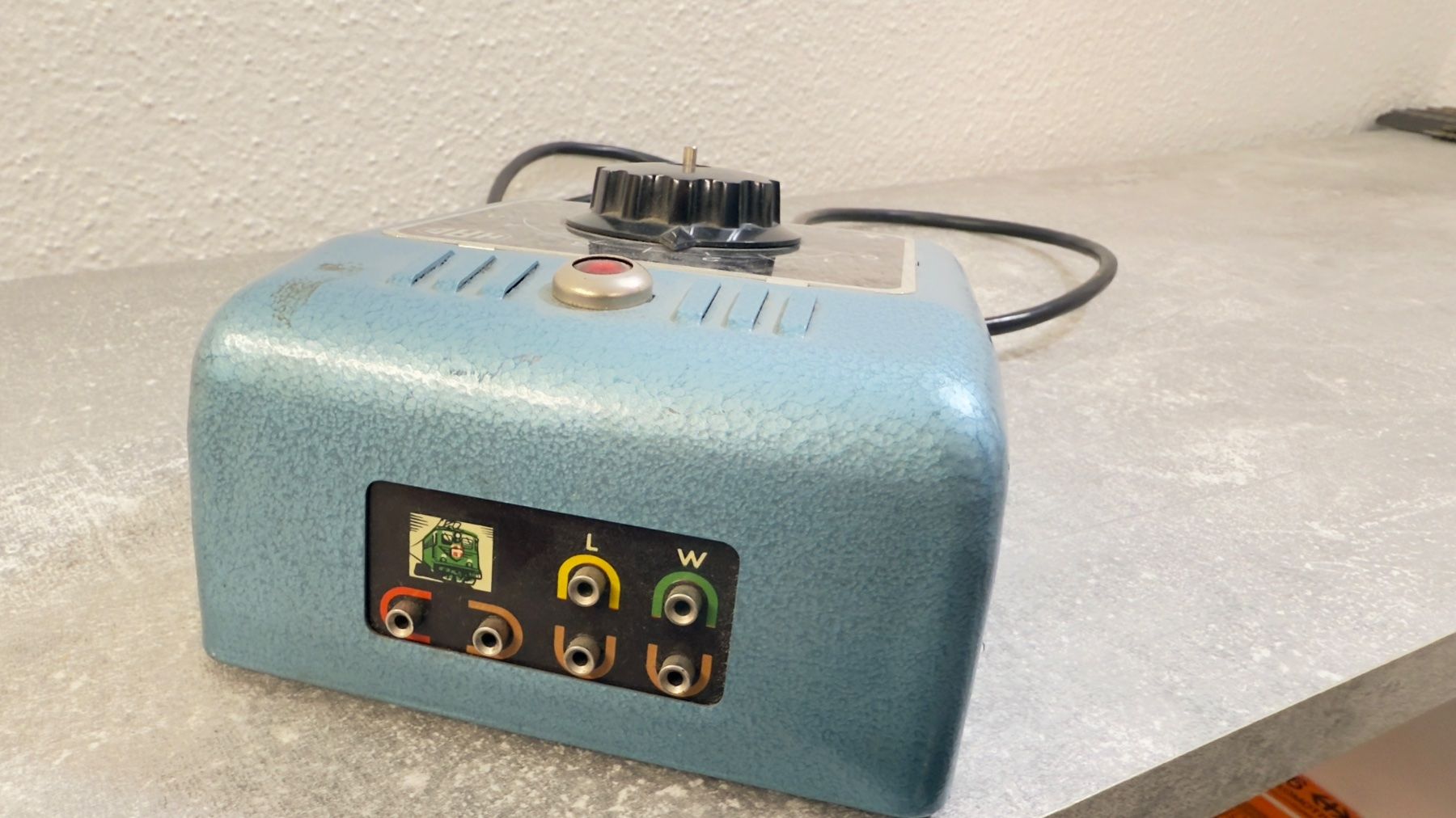 Hag Modelleisenbahnen: HAG Transformator 48VA Metall CH - Stecker Swiss Made – Gebraucht aus Schlieren von rat_lq6b 2