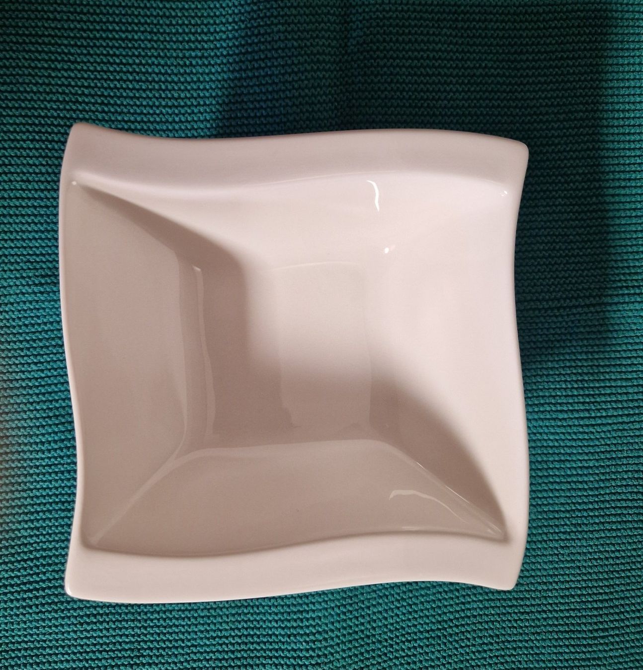Set di piatti: Geschirrset weiss – Usato da Heimiswil venduto da Windspiel145 3