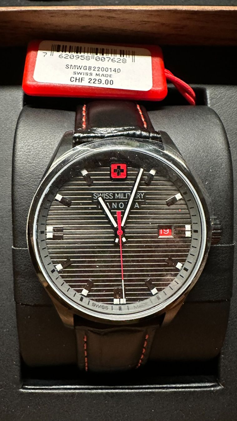 Swiss Military Orologi: Swiss Military Hanowa Roadrunner Grau – Nuovo (secondo la descrizione) da Spiez venduto da Zeitgeist