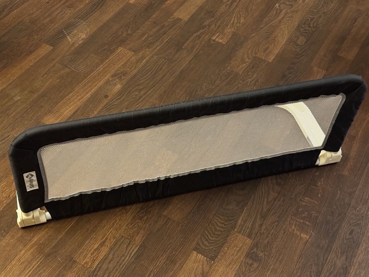 Box & Barriere di sicurezza: Safety 1st Bed Rail - Excellent Condition! – Usato da Adliswil venduto da nthomas_80 2