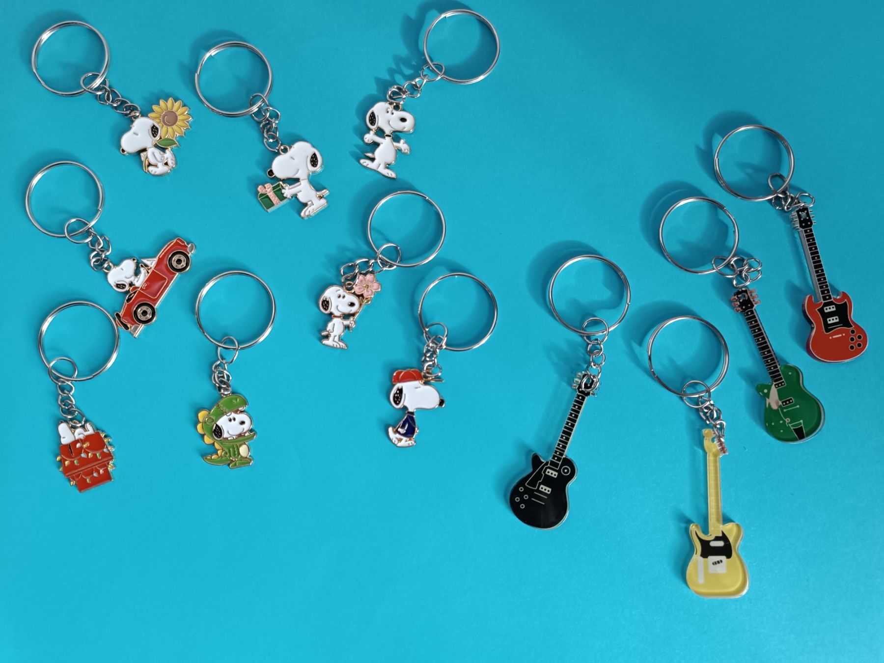 Portachiavi: Schlüsselanhänger Snoopy, Garfield oder Gitarre – Nuovo e nell'imballaggio originale da Vogelsang AG venduto da miinlade