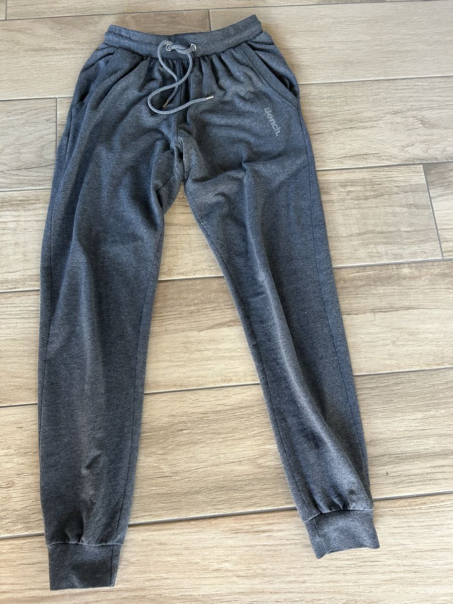 Pantalons: Herren Trainerhose Gr. S – Neuf (Voir description) à Willisau par Geissbock11
