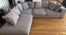 Ecksofa grau mit Kissen