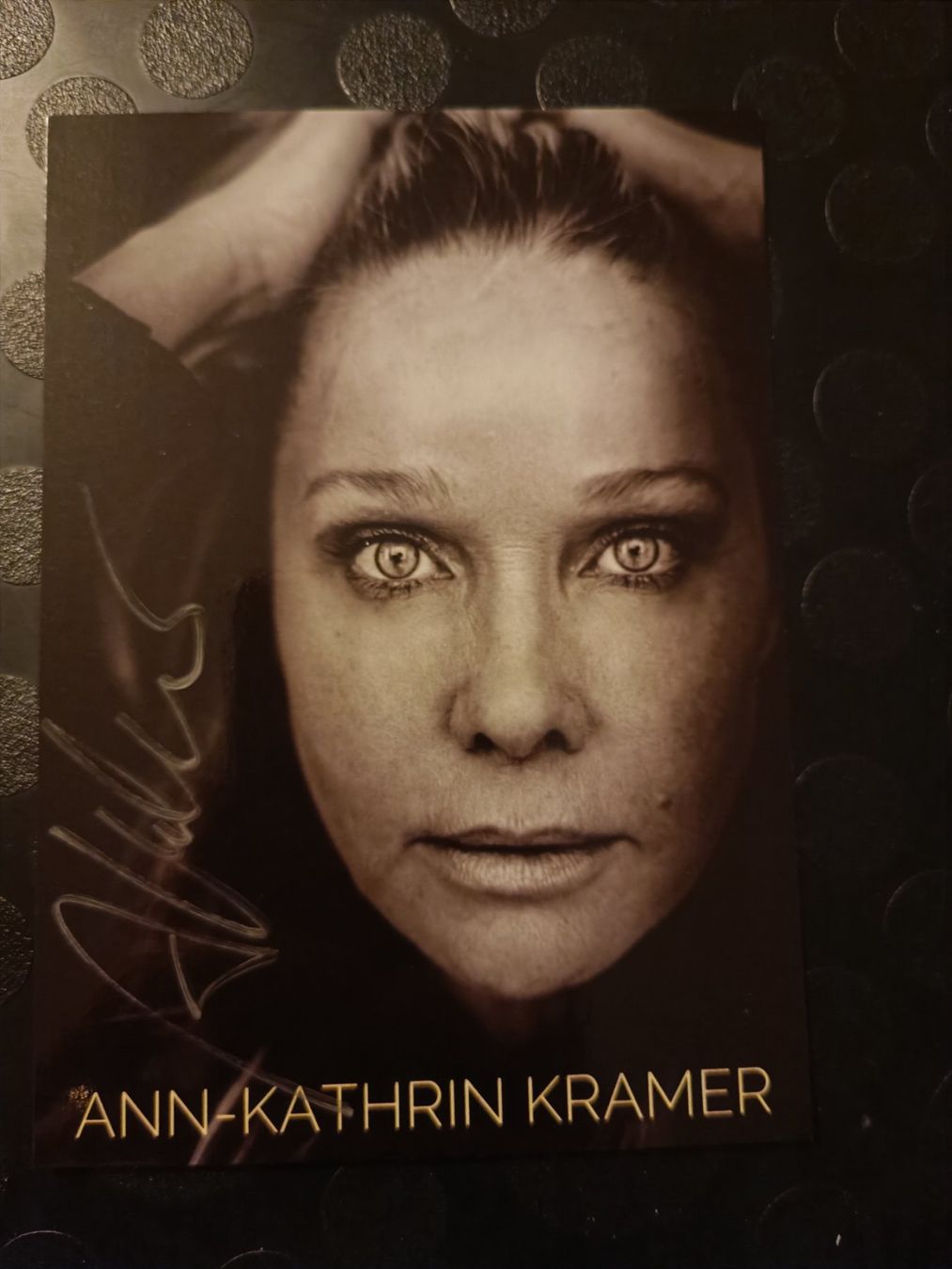 Autografi: Ann-Kathrin Kramer - handsigniert – Usato da Menziken venduto da Artographs