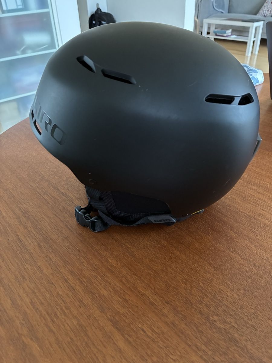 Giro Caschi: Giro Emerge Mips matte black helmet – Usato da Zürich venduto da pym_b9dv 1