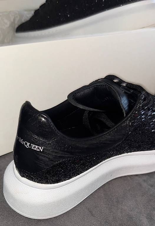 Alexander Mcqueen Scarpe da donna: Alexander McQueen Glitter Oversized Sneaker – Usato da Sigirino venduto da p_m_9zwg 2