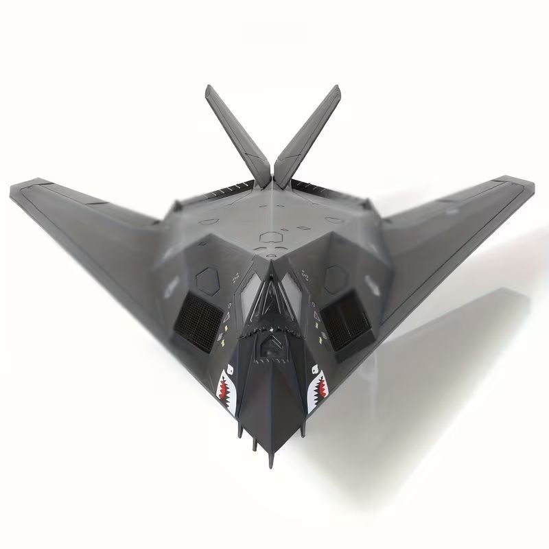 Modellbausätze & Standmodelle: F-117 Stealth-Flugzeugmodell - Diecast Kampfjet-Replik 1:72 – Neu (gemäss Beschreibung) aus Hünenberg See von Rroger911 6