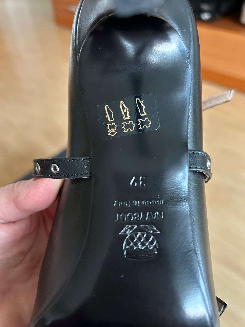 Navyboot Scarpe da donna: Navyboot Echtleder High Heels Gr. 39 – Nuovo (secondo la descrizione) da Wädenswil venduto da coconut1289 1