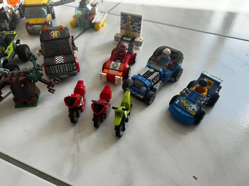 Baukästen: Divers véhicules Lego – Gebraucht aus Bouloz von newskywalker 4
