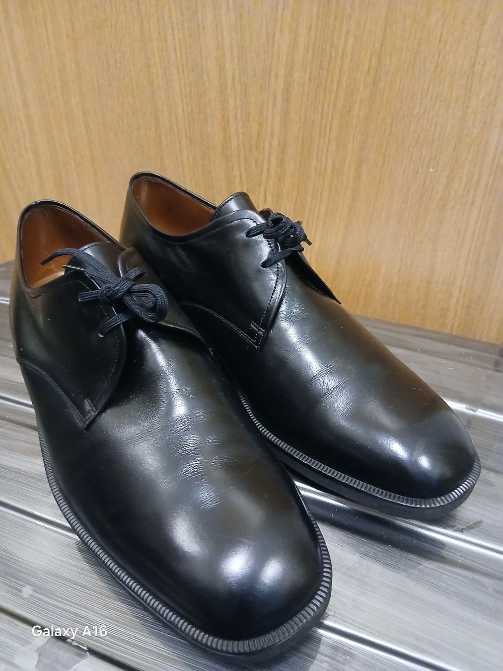 Bally Herrenschuhe: Chaussures en cuir de la marque Bally Suisse, Gr 9 E – Neu (gemäss Beschreibung) aus Genève von Martinbng 1