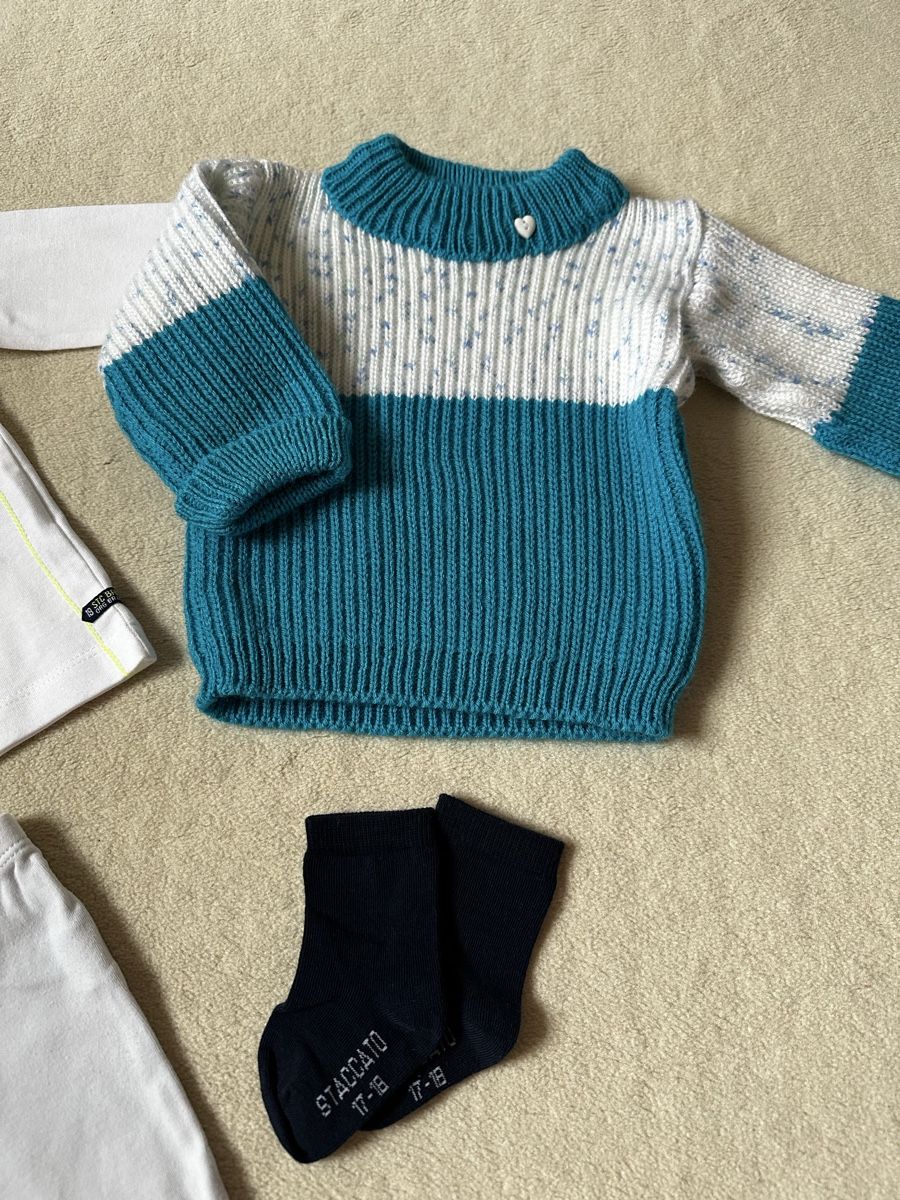 Lotti & Set di vestiti: Baby-Set Grösse 74 - Pullover, Shirt, Hose, Socken – Nuovo (secondo la descrizione) da Buchs AG venduto da Dasmusstduhaben 2