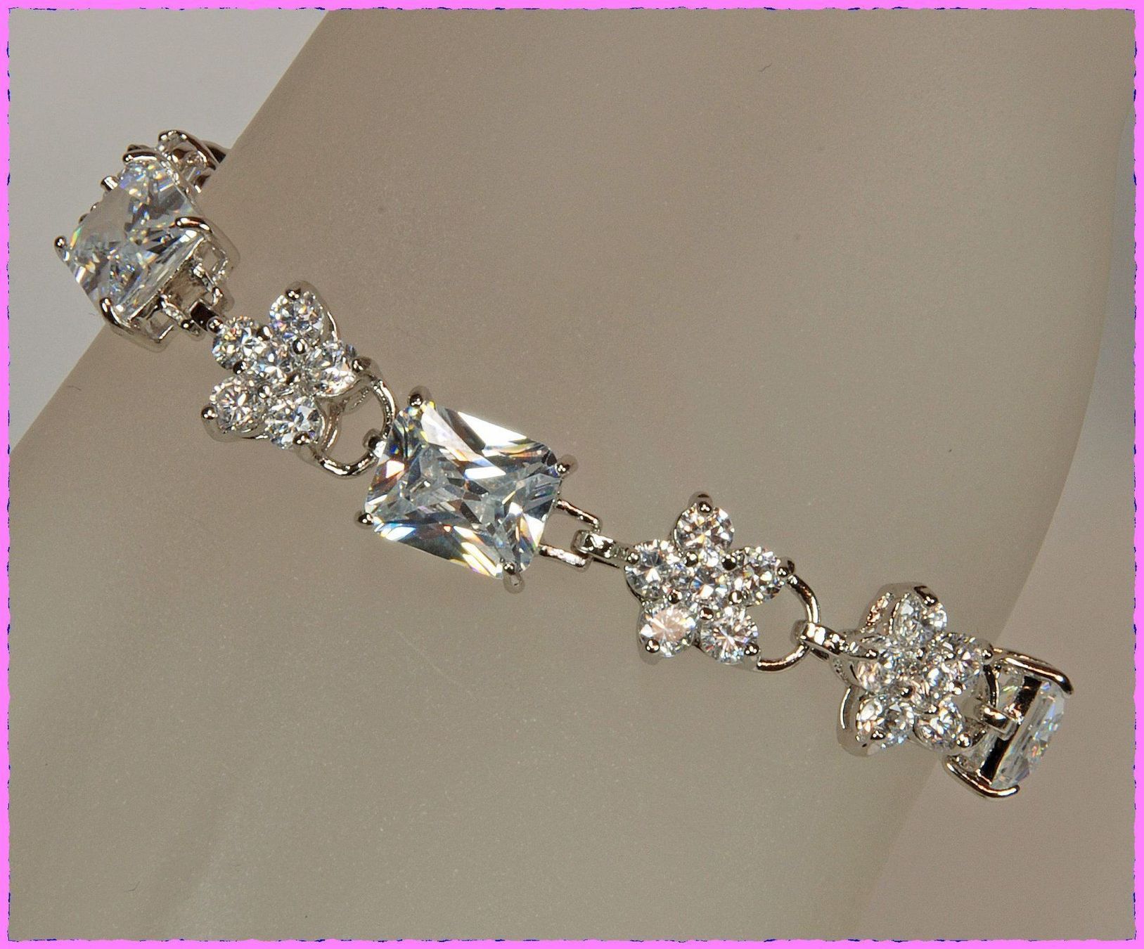 Bracciali & Braccialetti: Bezauberndes Armband – Nuovo e nell'imballaggio originale da Oberglatt ZH venduto da Diamond-Girl 1