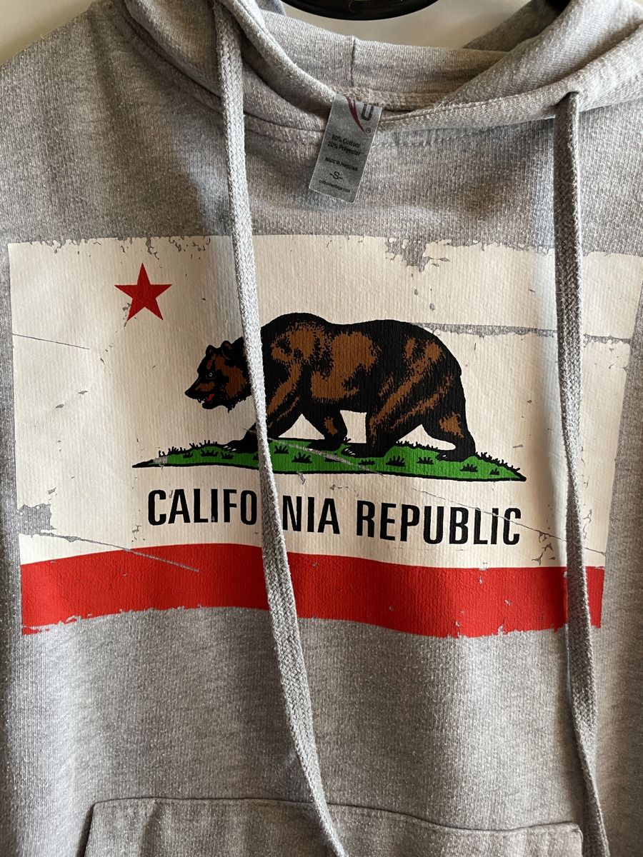 Maglioni & Felpe: Kapuzenpullover California Gr. S – Usato da Münsingen venduto da Secondhand89 1
