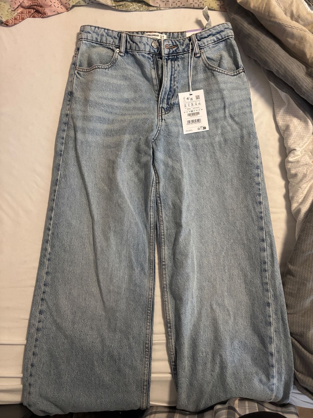 Pull&Bear Jeans: Pull&Bear Jeans Wide Leg, neu mit Etikett, Grösse 34 – Nuovo (secondo la descrizione) da Jona venduto da ale_dbt7