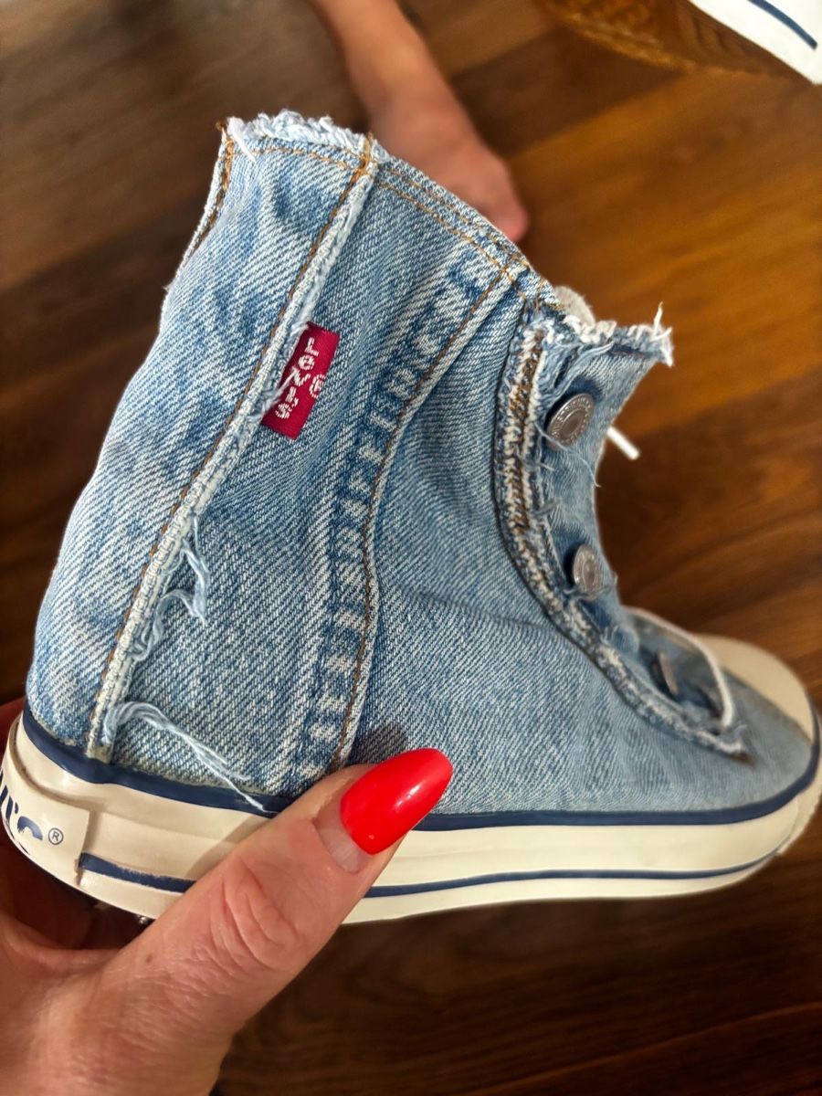 Levi's Scarpe da uomo: Turnschuhe Levi's Denim Grösse 41 gebraucht – Usato da Wettingen venduto da Raceyourlife 2