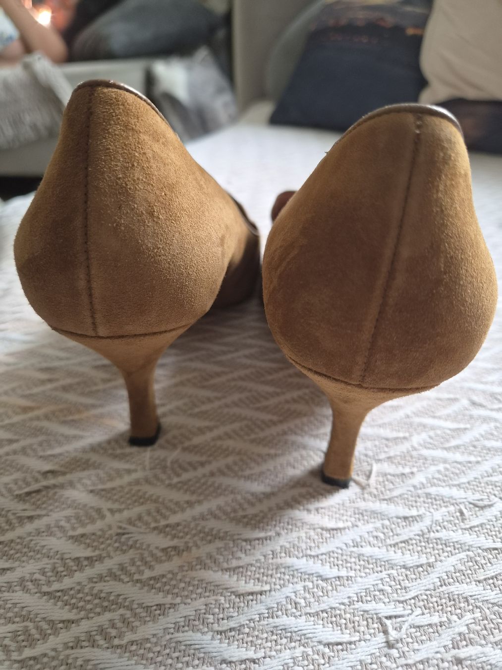Bally Chaussures femmes: BALLY schöner Wildlederpumps Gr.41 – Neuf (Voir description) à Frenkendorf par Moon111 2