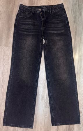 Jean femme noir coupe droite taille 36 bon état
