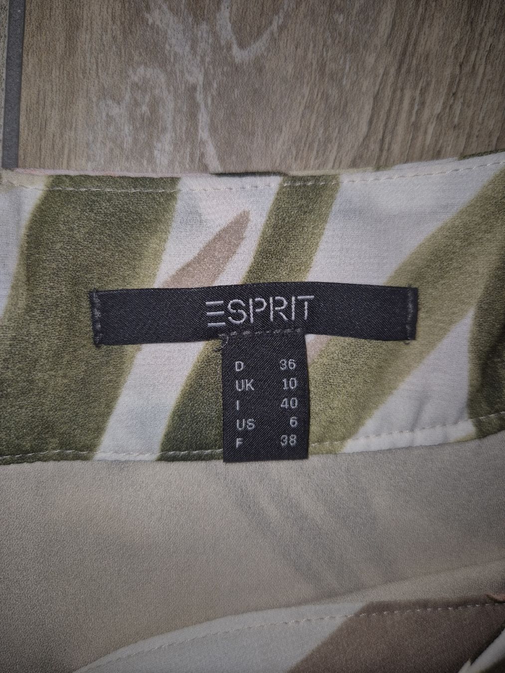 Esprit Röcke: Damen Rock Blumenmuster Grösse 36 – Neu (gemäss Beschreibung) aus Reinach BL von NeuEntdeckt 1
