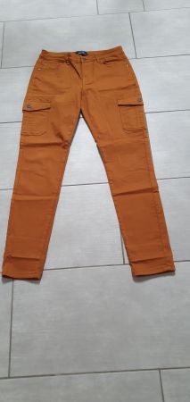 Neuwertige Hosen, mit Seitentaschen, Gr 36  L 32