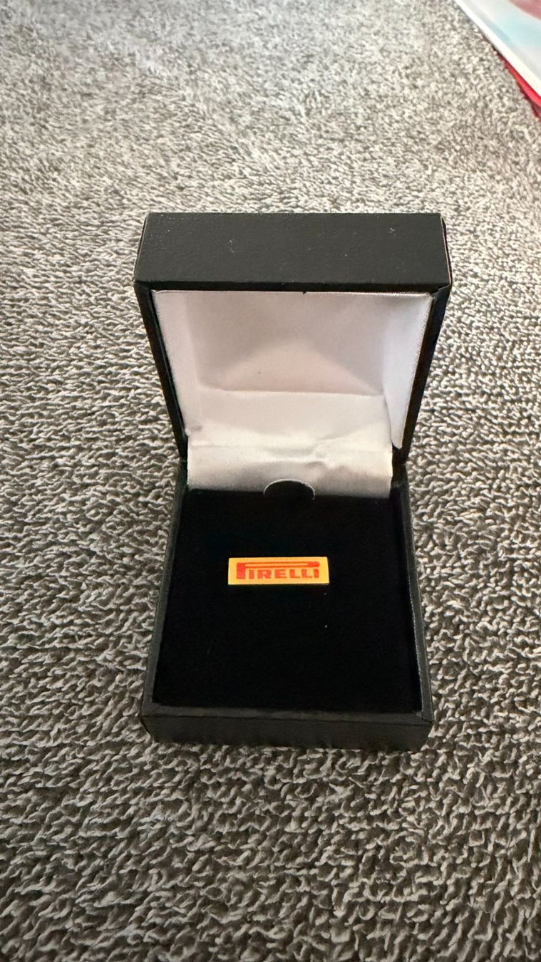 Placchette & Badge: Pirelli Pin / Sammlerstück – Usato da Lufingen venduto da 321_letsgo 1