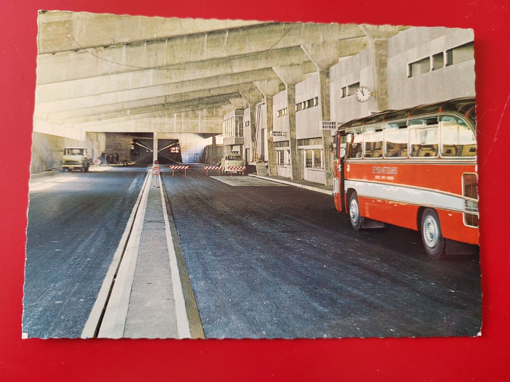 Cartes postales: tunnel du grand saint Bernard  – D'occasion à Hauterive NE par Belem
