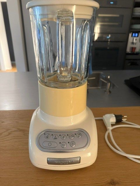 Kitchenaid Küchengeräte: KitchenAid Artisan Blender in Farbe Almond Cream – Gebraucht aus Urdorf von Tschitschi_go 5