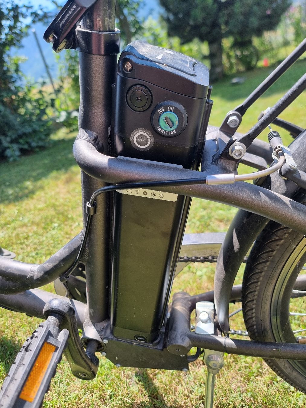 Velos: E-Bike City Bike E-dison  – Defekt aus Maienfeld von Hejworth