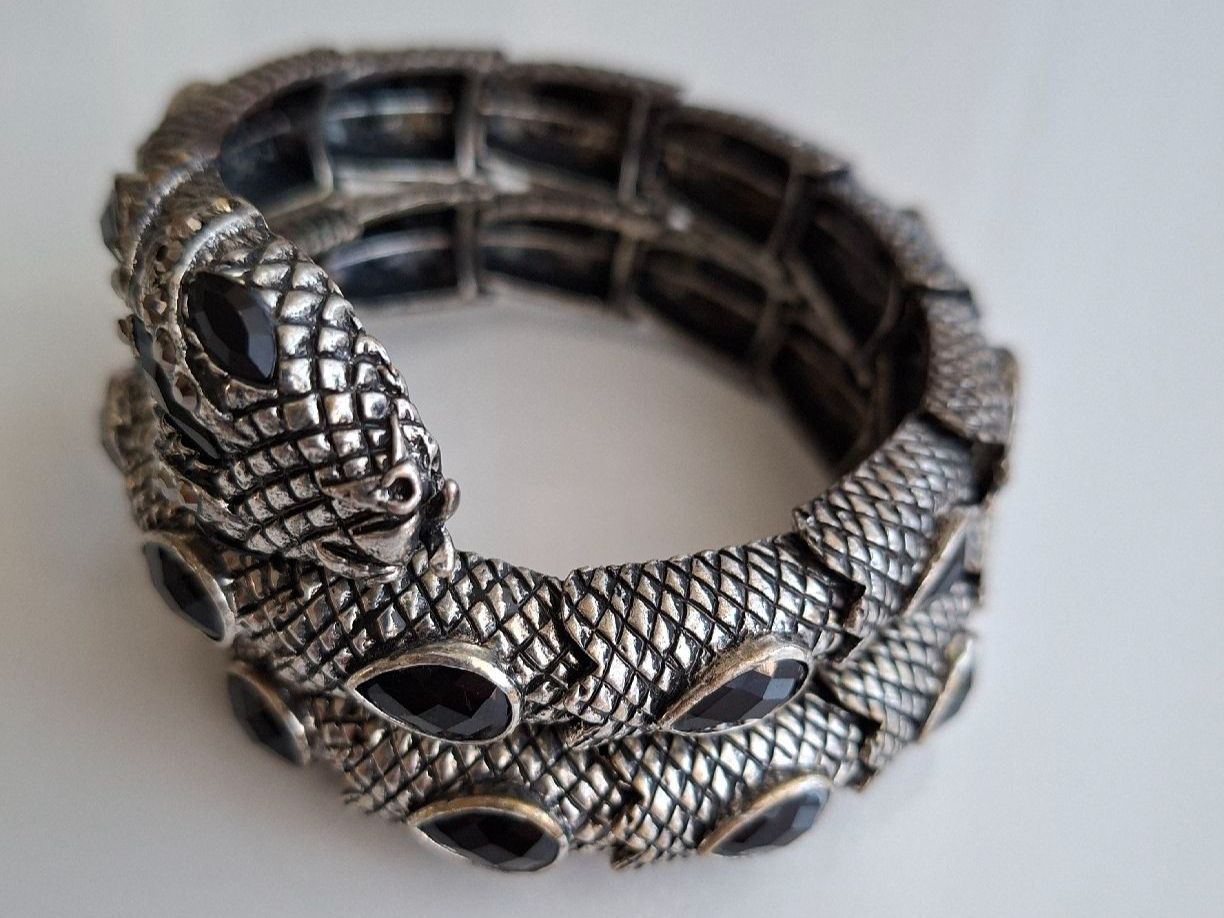 Bracelets: Bracelet Serpent Argenté Noir Statement Vintage Extensible – Neuf (Voir description) à Lutry par Sim_Sta