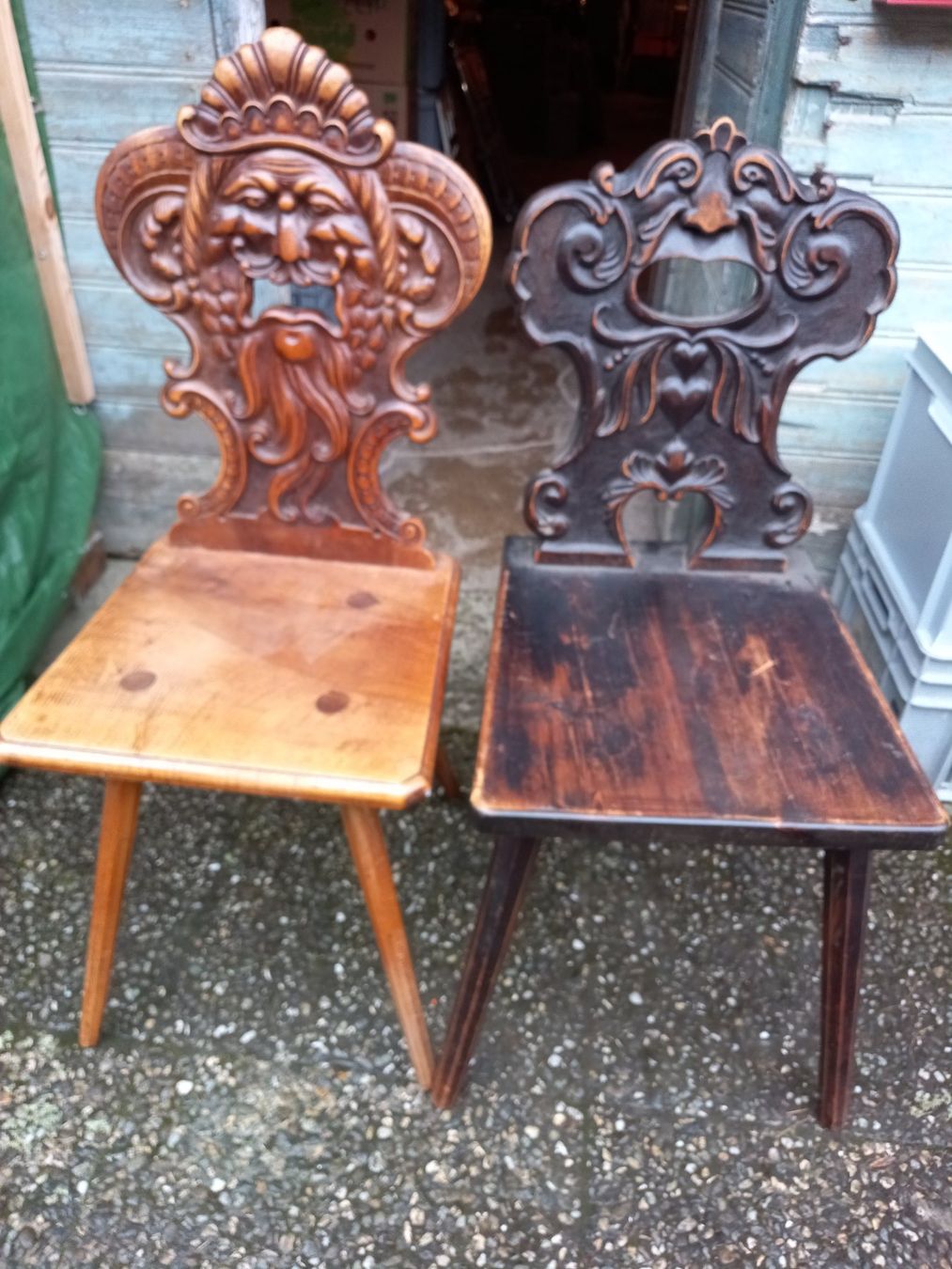 Chaises: Chaises sculptées – D'occasion à Noiraigue par pel_ny7d