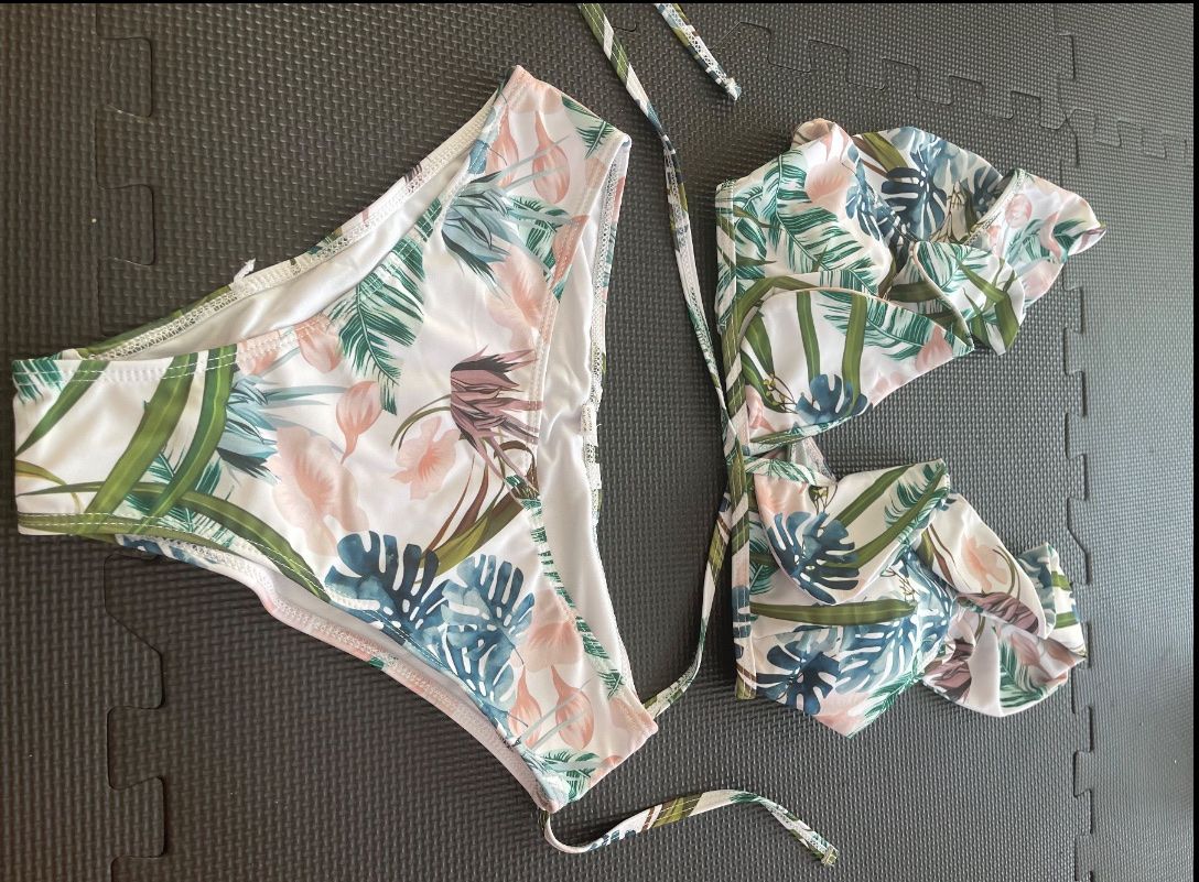 Maillots de bain & Bikinis: Bikini neu Grösse S – Neuf (Voir description) à Liestal par ell_6xc7 2