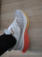 Saucony Endorphin Speed 5 Laufschuhe weiss/orange Gr 44.5