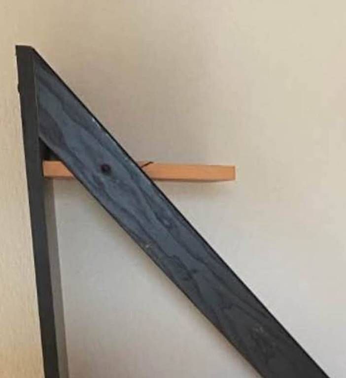Regale: Étagère triangulaire – Gebraucht aus Fribourg von gab_6sfs 1