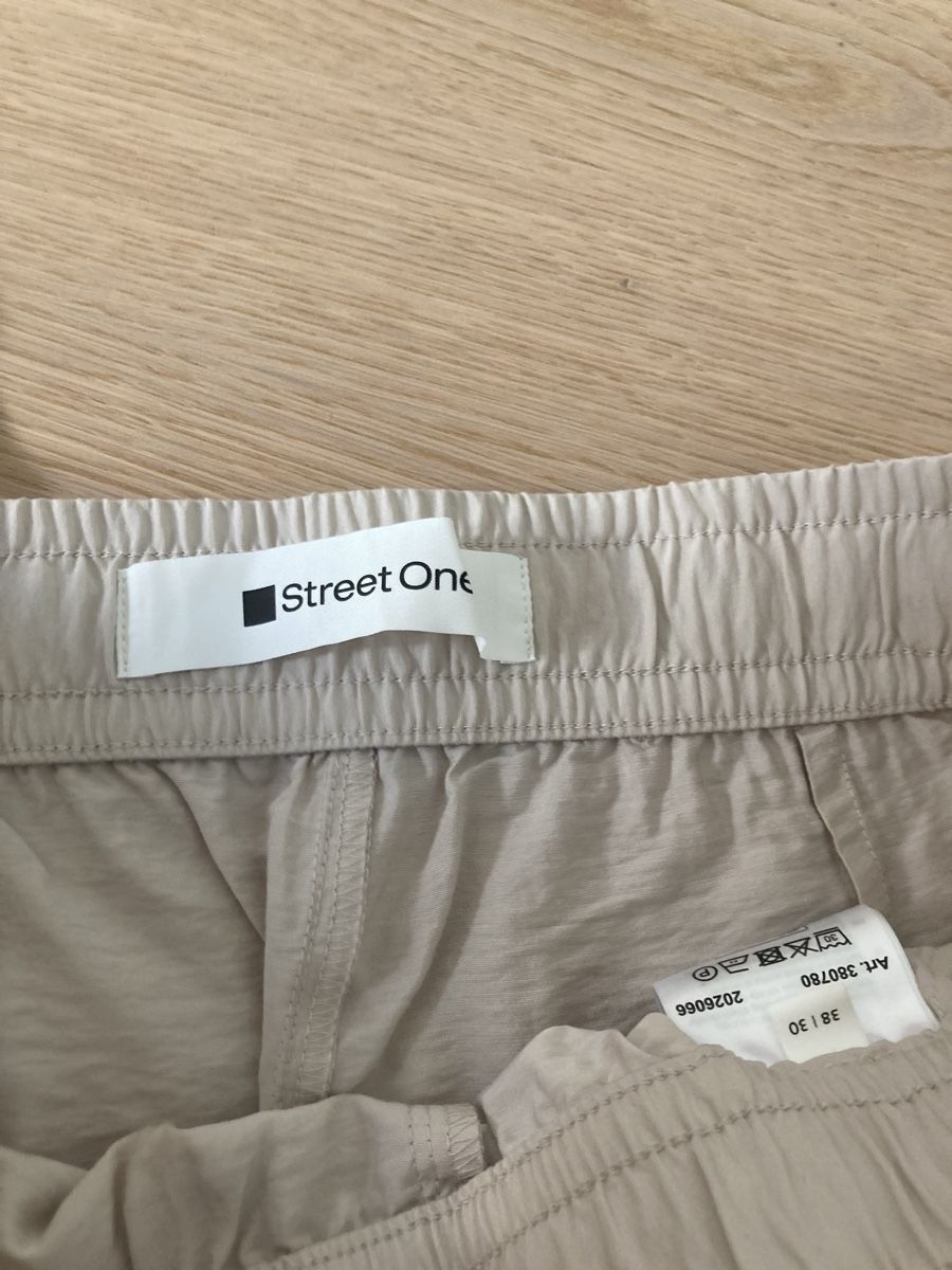Pantaloni: fabrikneue Sommerhose, Gr. 38 – Nuovo e nell'imballaggio originale da Otelfingen venduto da pat_8jmb 4