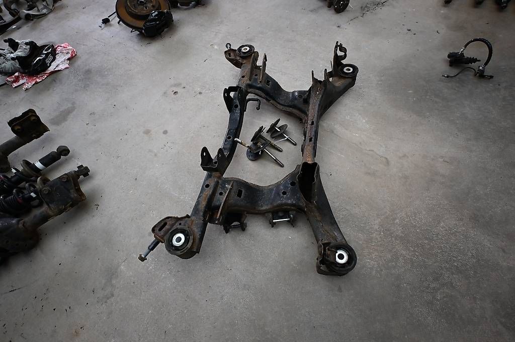 Subaru Tutti pezzi di ricambio auto: Hinterachse Subaru WRX – Usato da Frick venduto da sandro_martin 1